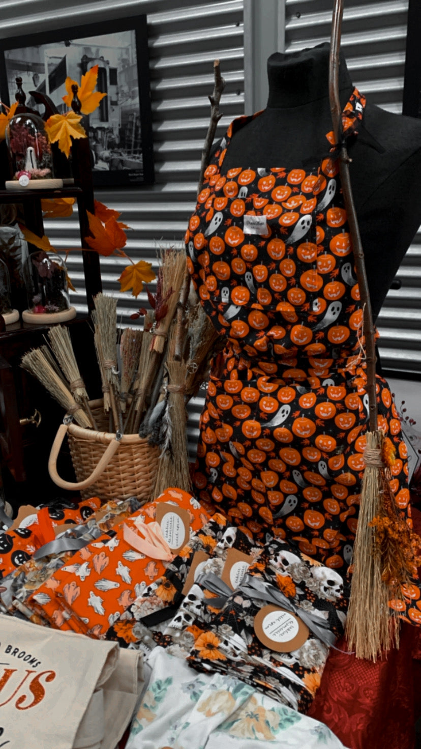 Aprons Spooky