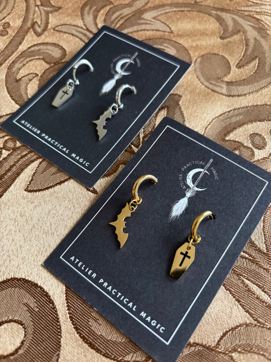 Dracula 🧛 earrings